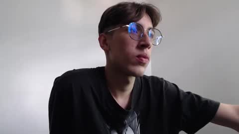 Snapshot of dio_star chatting on November 22, 3:44 pm Dio online show from November 22, 3:44 pm