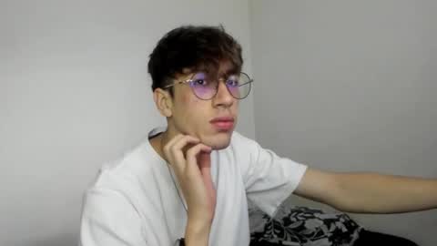 Snapshot of dio_star chatting on December 15, 1:15 pm Dio online show from December 15, 1:15 pm