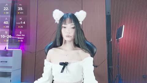 Snapshot of dion_lee9 chatting on March 25, 1:06 pm Reina online show from March 25, 1:06 pm