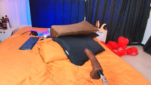 victoria online show from February 22, 11:20 am