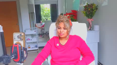 diosadeluniverso_ online show from March 11, 12:22 pm