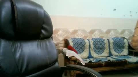 Snapshot of dipa2345 chatting on April 24, 6:05 am dipa2345 online show from April 24, 6:05 am