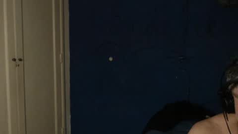 Snapshot of director518538 chatting on June 20, 4:59 am Fabi-cross online show from June 20, 4:59 am