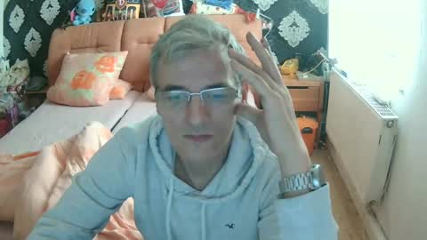 Adam Carla online show from January 4, 9:32 am