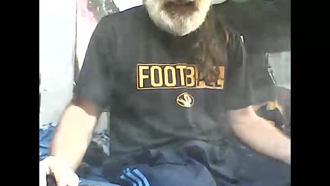 dirtmcgirt82 online show from January 5, 4:04 am