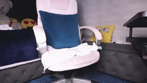 dirty_27cms online show from January 19, 4:44 am