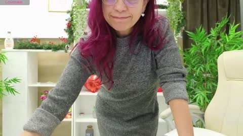 dirty_mature online show from December 28, 6:17 am