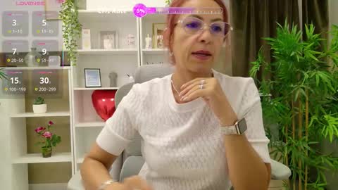 dirty_mature online show from September 14, 5:17 am