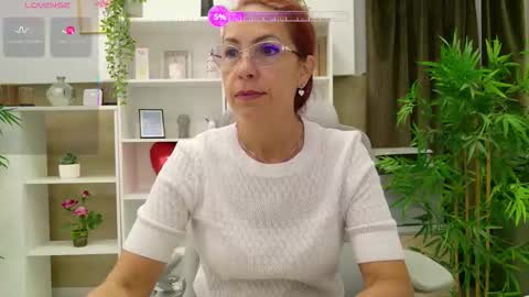 dirty_mature online show from September 15, 4:12 am