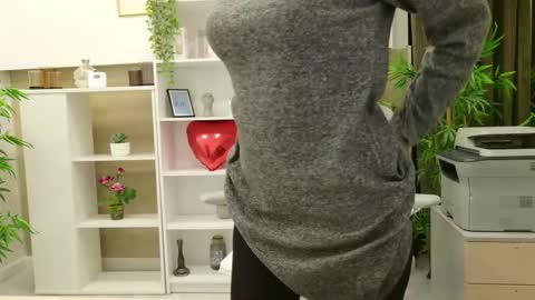 dirty_mature online show from December 3, 6:54 am