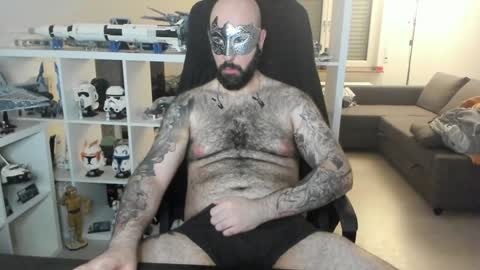 Snapshot of dirtybalws chatting on February 2, 12:30 am Robert online show from February 2, 12:30 am