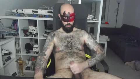 Snapshot of dirtybalws chatting on October 27, 4:00 pm Robert online show from October 27, 4:00 pm