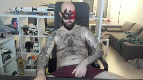 Snapshot of dirtybalws chatting on October 31, 9:38 pm Robert online show from October 31, 9:38 pm