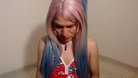 Snapshot of dirtydanezka chatting on November 28, 9:01 am dirtydanezka online show from November 28, 9:01 am