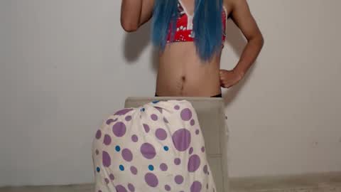 Snapshot of dirtydanezka chatting on December 5, 10:35 am dirtydanezka online show from December 5, 10:35 am