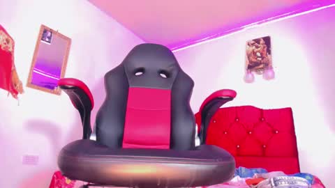 Snapshot of dirtygamesnaomy chatting on January 28, 9:19 am Naomy online show from January 28, 9:19 am