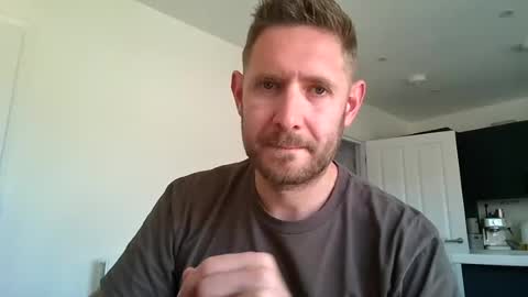Snapshot of dirtylondon729 chatting on July 6, 10:01 am Exhibitionist Ben online show from July 6, 10:01 am