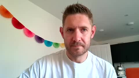 Snapshot of dirtylondon729 chatting on July 16, 9:37 am Exhibitionist Ben online show from July 16, 9:37 am
