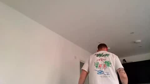 Snapshot of dirtylondon729 chatting on July 30, 1:21 pm Exhibitionist Ben online show from July 30, 1:21 pm