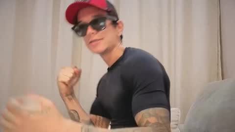 Snapshot of dirtyprettyboi chatting on January 13, 9:52 am buy tokens with link online show from January 13, 9:52 am