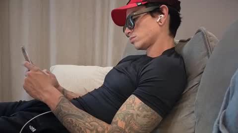 Snapshot of dirtyprettyboi chatting on January 14, 4:47 am buy tokens with link online show from January 14, 4:47 am