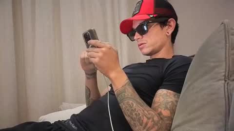 Snapshot of dirtyprettyboi chatting on January 14, 10:59 am buy tokens with link online show from January 14, 10:59 am