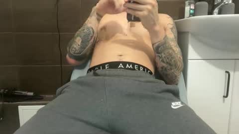 Snapshot of dirtyprettyboi chatting on November 15, 7:10 pm buy tokens with link online show from November 15, 7:10 pm