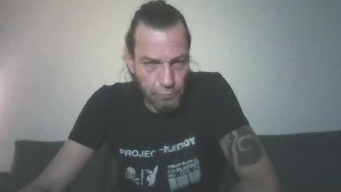 Snapshot of dirtyroccoxxx chatting on November 15, 8:27 pm DIRTYROCCOJENNY online show from November 15, 8:27 pm