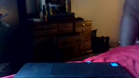 dirtywhite14 online show from November 27, 4:53 pm