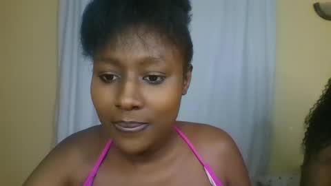 Snapshot of disah_002 chatting on October 22, 5:02 pm disah_002 online show from October 22, 5:02 pm