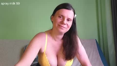 Snapshot of disco_fever80 chatting on July 22, 6:49 am disco_fever80 online show from July 22, 6:49 am