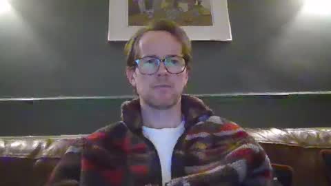 discovery_99 online show from December 5, 9:17 pm