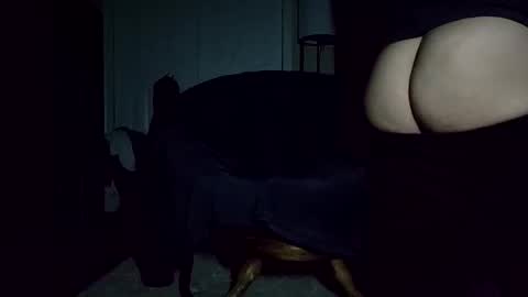 Snapshot of discreetdwarf88 chatting on March 24, 1:21 am Discreetdwarf88 online show from March 24, 1:21 am