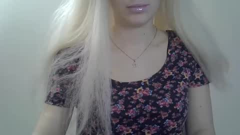 Snapshot of ditamilton chatting on January 7, 12:41 pm DitaMilton online show from January 7, 12:41 pm