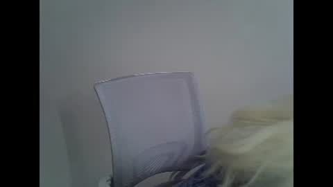 Snapshot of ditamilton chatting on January 21, 11:35 am DitaMilton online show from January 21, 11:35 am