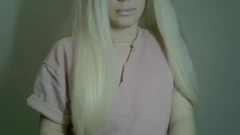 Snapshot of ditamilton chatting on February 12, 8:40 pm DitaMilton online show from February 12, 8:40 pm