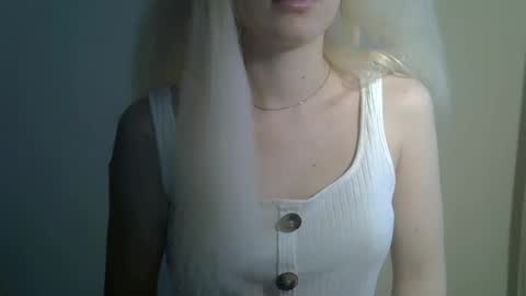 DitaMilton online show from November 1, 10:39 am