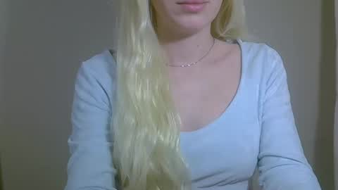 DitaMilton online show from November 11, 9:26 pm