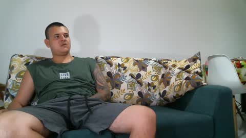 DIVA  online show from December 6, 4:03 am