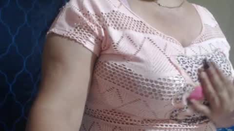 Snapshot of diviina chatting on June 1, 10:44 pm diviina online show from June 1, 10:44 pm