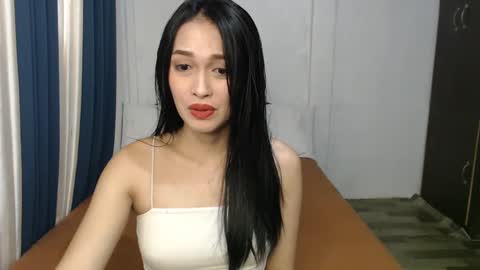 DIVINA online show from December 10, 3:41 am