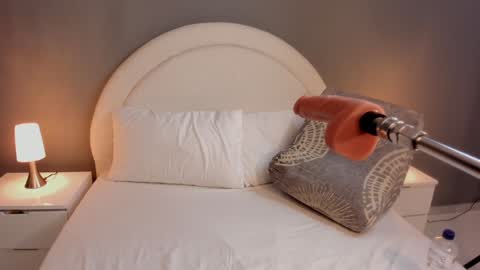 divine_sin online show from January 17, 10:45 pm