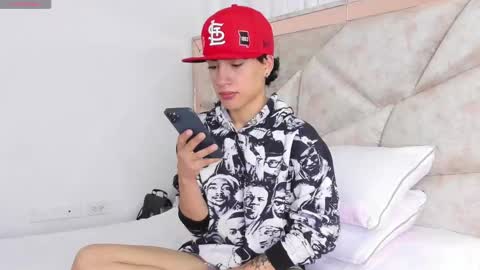 Thiago online show from September 18, 1:57 pm