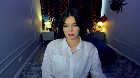 Snapshot of divineamour chatting on October 12, 5:28 am Hannah online show from October 12, 5:28 am