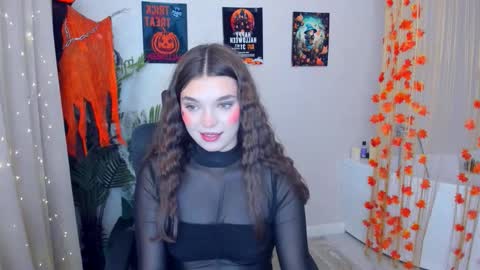 Snapshot of divineamour chatting on October 13, 11:32 am Hannah online show from October 13, 11:32 am