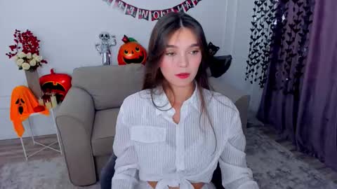 Snapshot of divineamour chatting on October 17, 11:24 am Hannah online show from October 17, 11:24 am