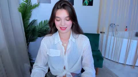 Snapshot of divineamour chatting on November 8, 4:23 am Hannah online show from November 8, 4:23 am