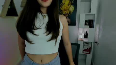 Snapshot of divineamour chatting on November 28, 11:24 am Hannah online show from November 28, 11:24 am