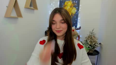 Snapshot of divineamour chatting on December 5, 11:19 am Hannah online show from December 5, 11:19 am