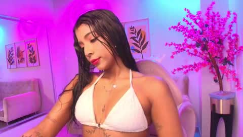 Cloe  online show from February 3, 11:15 am